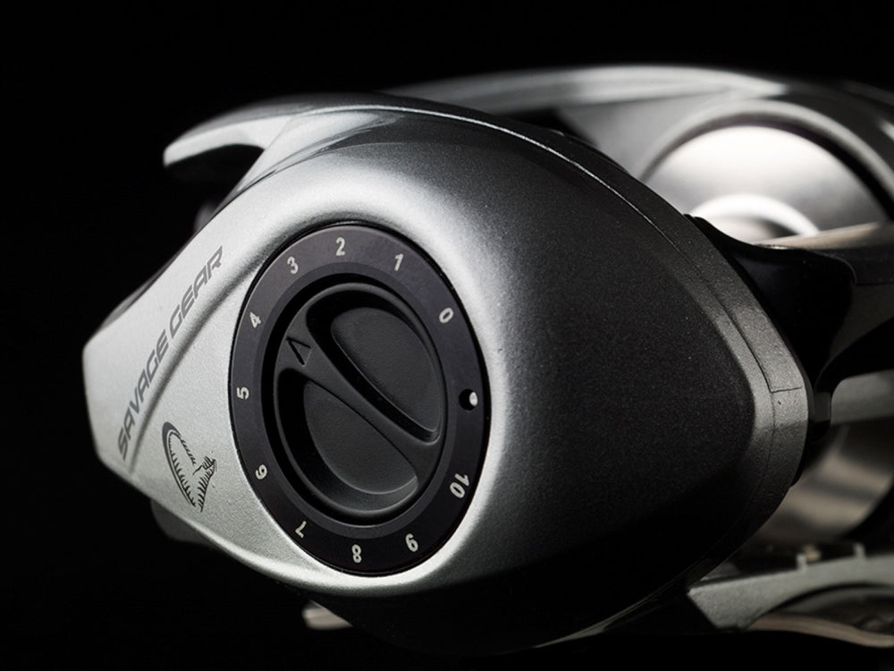 Savage Gear SG6 LH Baitcaster Angelrolle