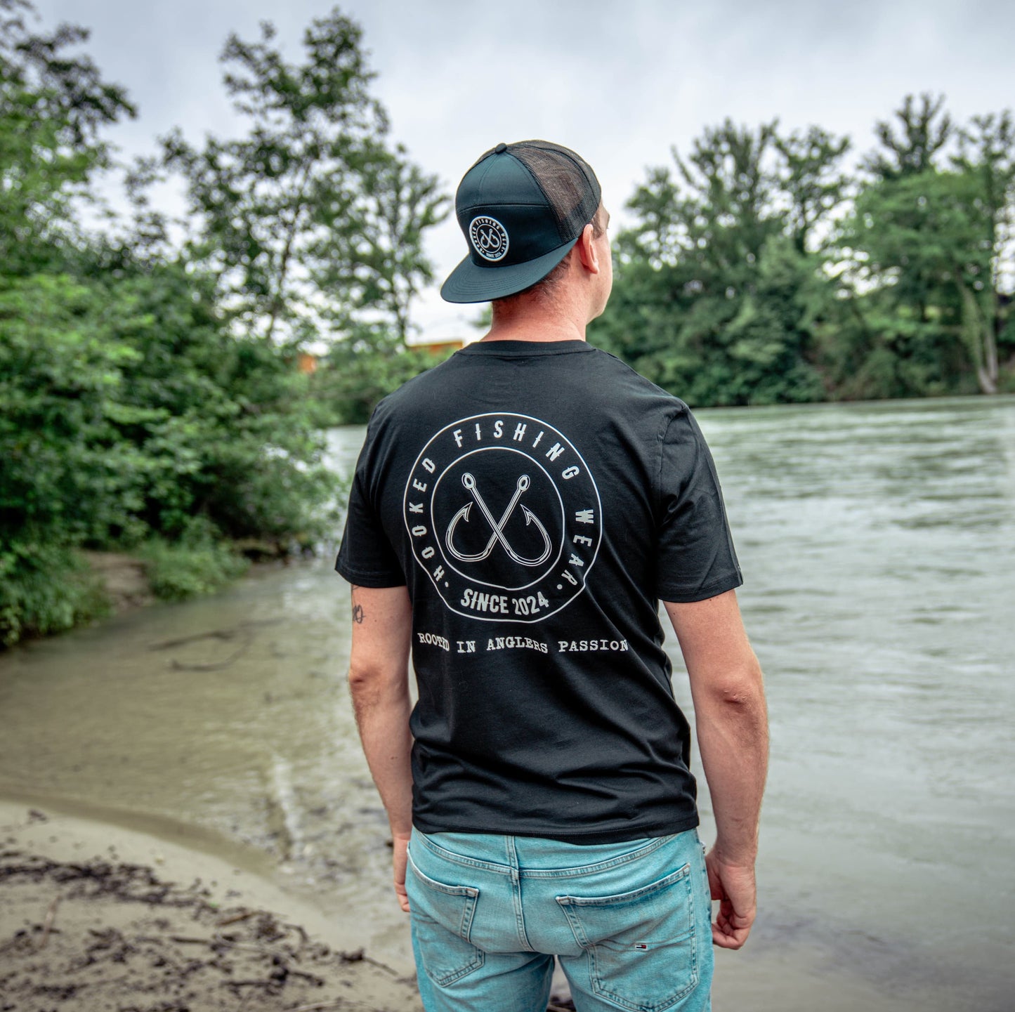 Hooked Fishing Wear Shirt black back